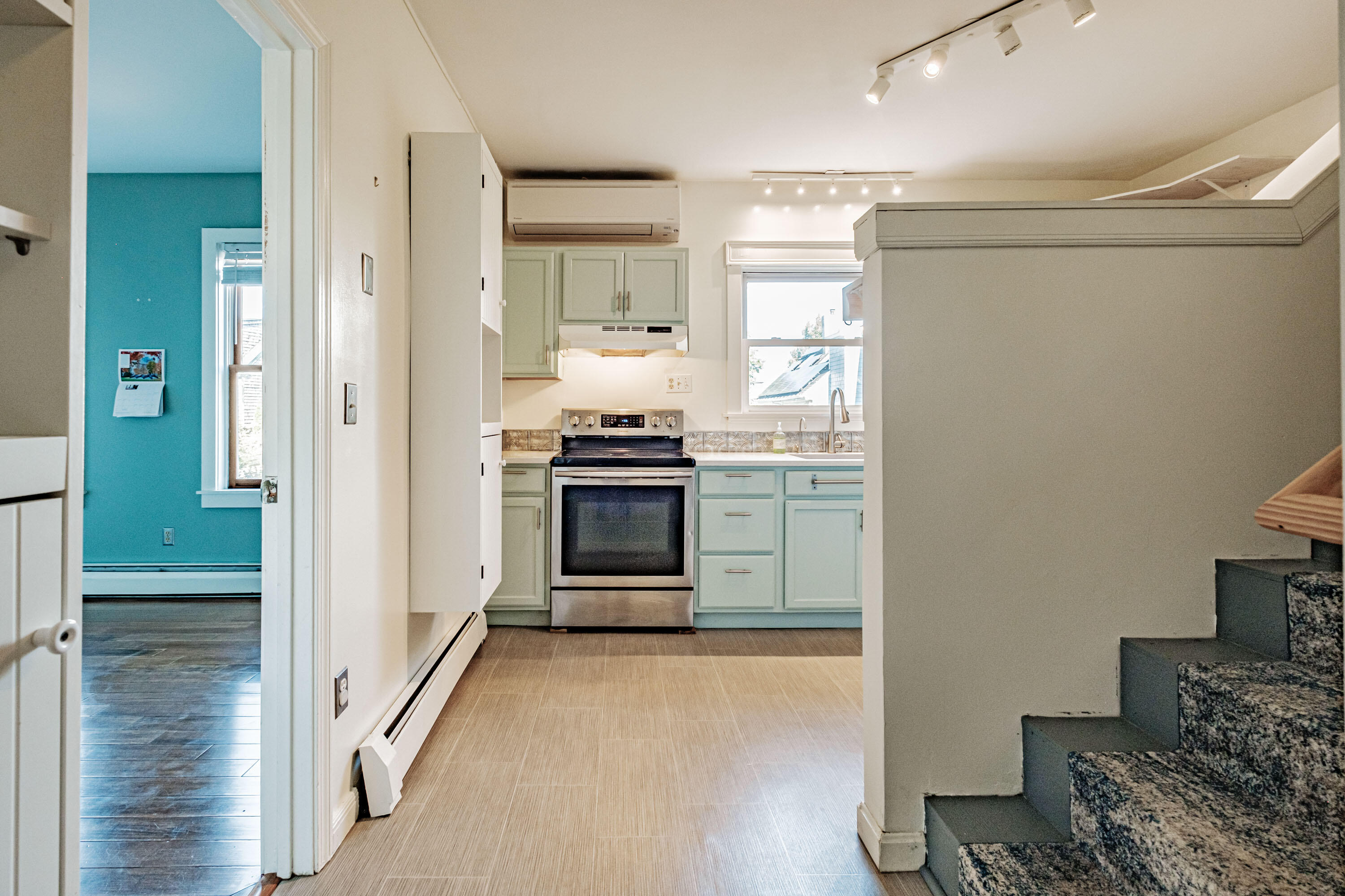 81 Quebec Street, Unit 4 Portland, ME 04101 - Photo 15 of 35 20211007gp-60026