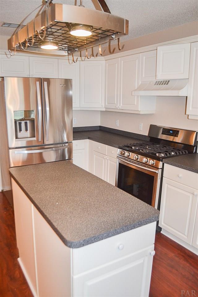 1991 Coral Reef Road Pensacola, FL 32506 - Photo 7 of 24