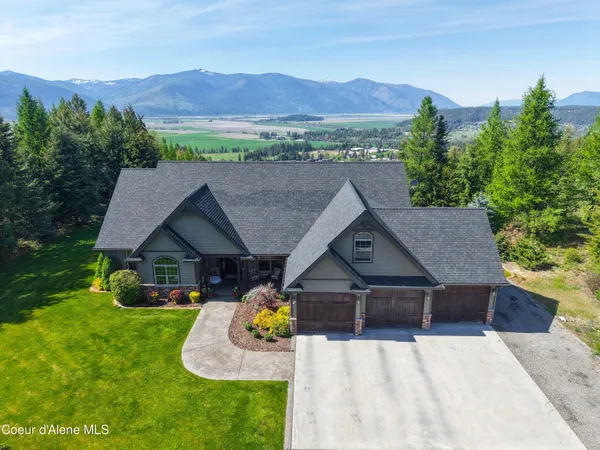 $974,500 | 493 Scenic Drive, Bonners Ferry, ID 83805
