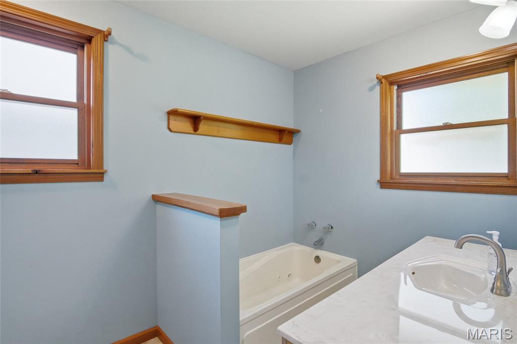 208 North Library Street Waterloo, IL 62298 - Photo 25 of 63