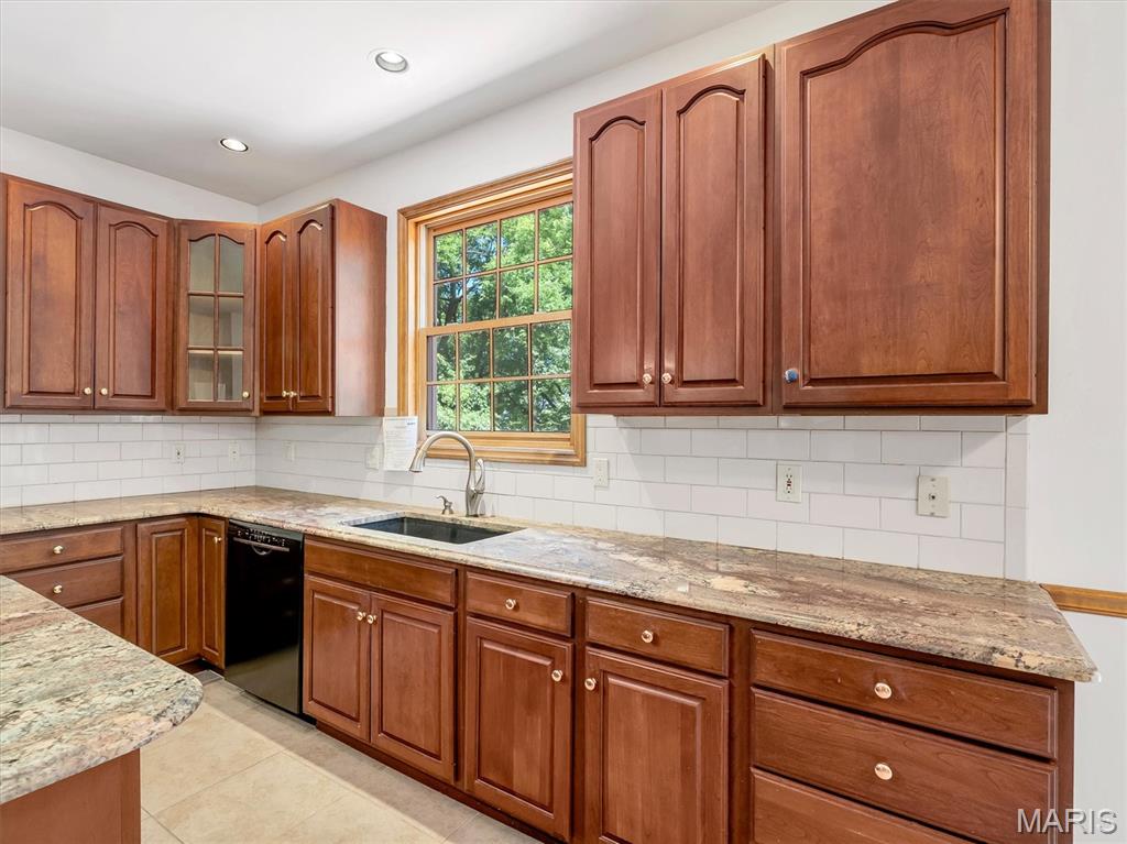 908 North Ballas Road St. Louis, MO 63131 - Photo 10 of 53