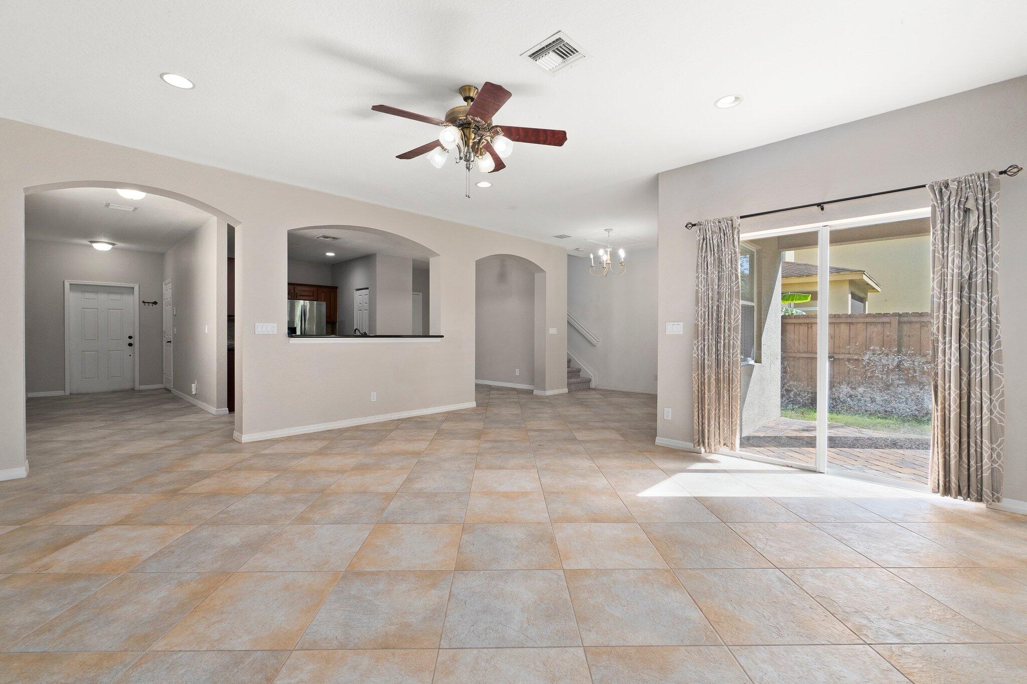 9537 Windrift Circle Fort Pierce, FL 34945 - Photo 3 of 16 5-web-or-mls-DSC08624