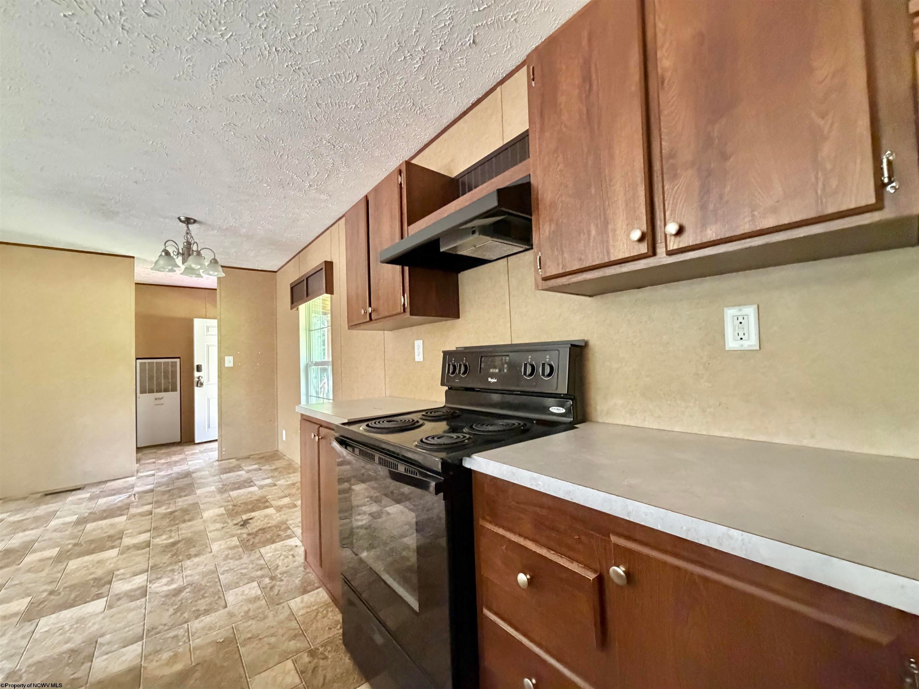 28 Margaret Road Mannington, WV 26582 - Photo 5 of 16 Gallery Image 5