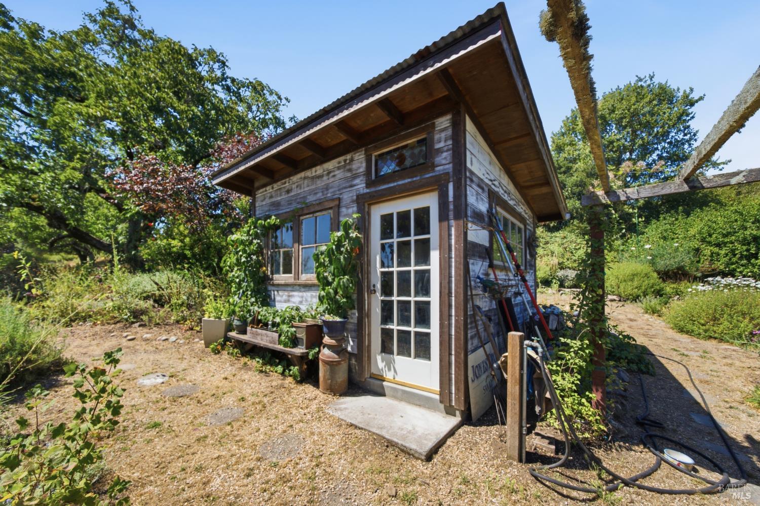 8650 Savio Road Sebastopol, CA 95472 - Photo 30 of 52 Gallery Image 30
