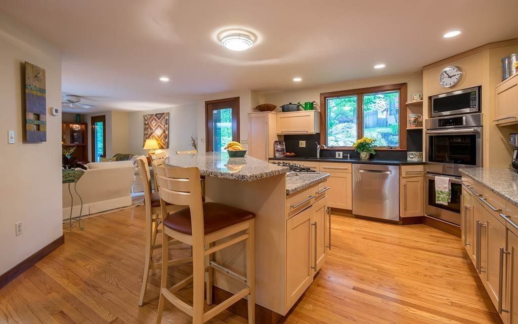 43 Pilgrim Road Melrose, MA 02176 - Photo 13 of 30 Gallery Image 13