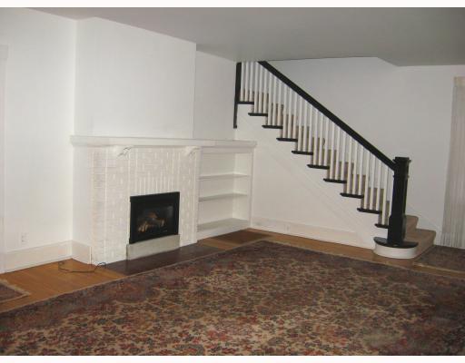 528 Ridgeway Street Greensburg, PA 15601 - Photo 3 of 8 Living Room.