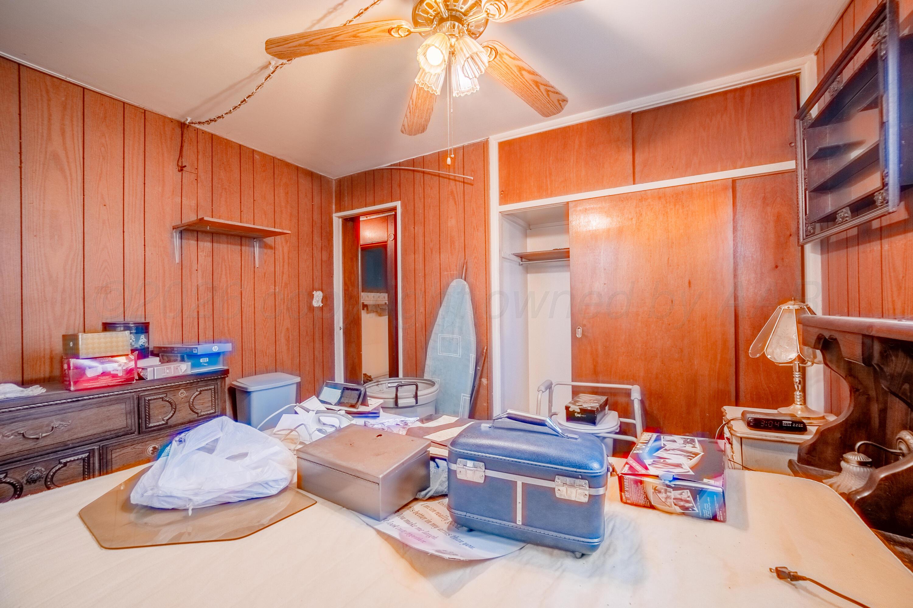 3007 Walnut Street Amarillo, TX 79107 - Photo 21 of 21 a living room with furniture and large windows