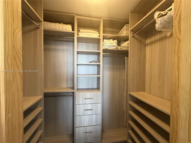 $869,000 | 100 Lincoln Road, Unit 1635, Miami Beach, FL 33139