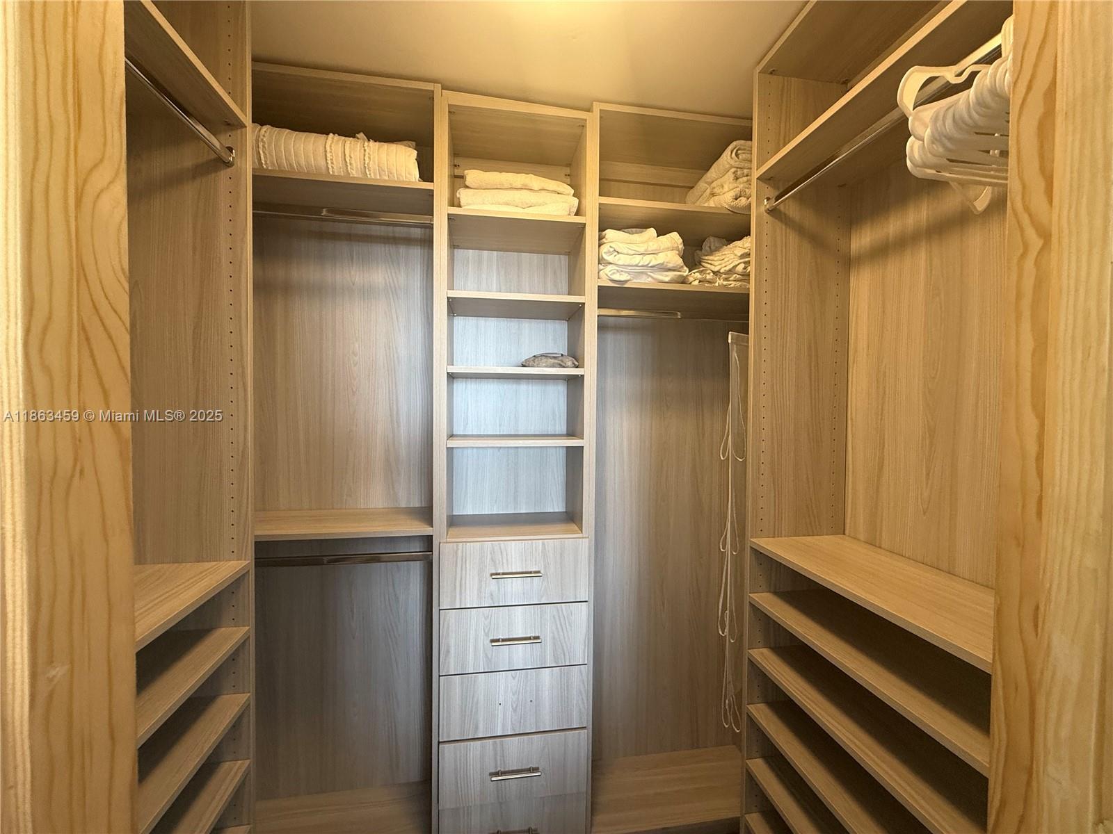 100 Lincoln Road, Unit 1635 Miami Beach, FL 33139 - Photo 21 of 31