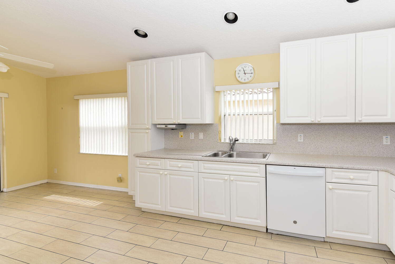 7343 Lombardy Street Boynton Beach, FL 33472 - Photo 18 of 42 7343 Lombardy St Boynton Beach-large-019