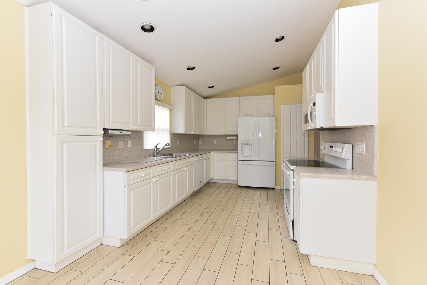 7343 Lombardy Street Boynton Beach, FL 33472 - Photo 20 of 42 7343 Lombardy St Boynton Beach-large-021