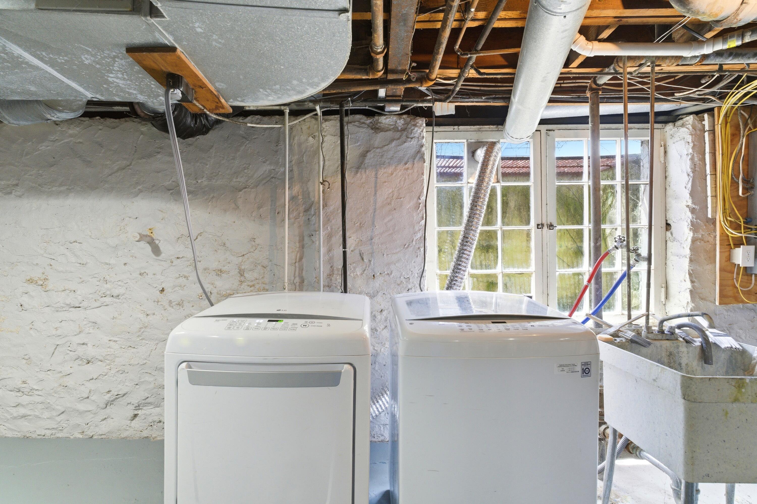 2565 Bexley Park Road Bexley, OH 43209 - Photo 43 of 55 Laundry