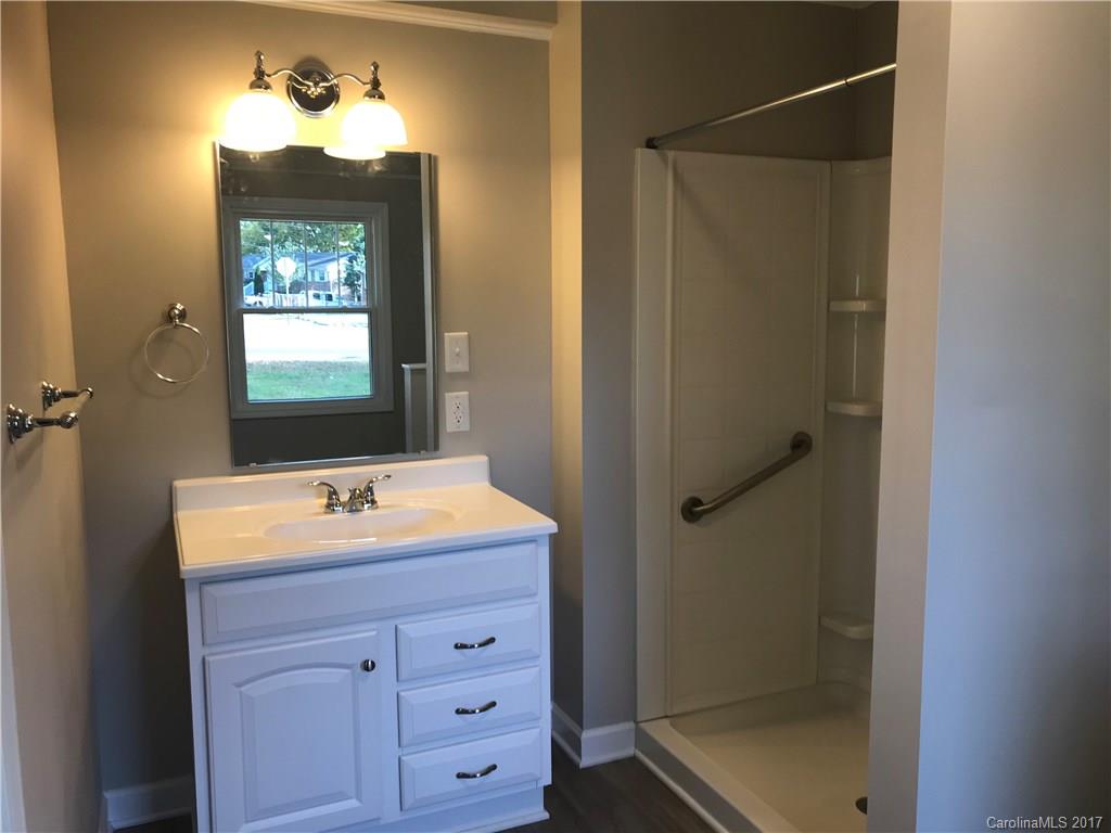 2615 Ashley Road Charlotte, NC 28208 - Photo 14 of 22 Gallery Image 14