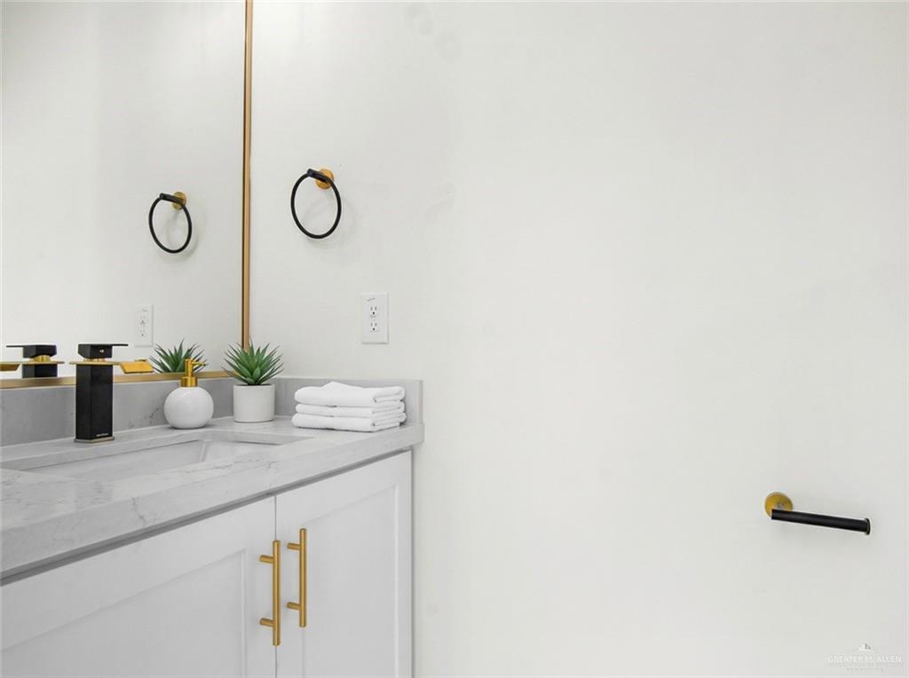 408 Spring Drive Alton, TX 78573 - Photo 9 of 12