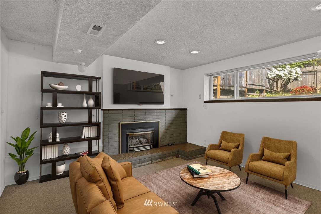 13531 181st Avenue Southeast Renton, WA 98059 - Photo 12 of 26 Gallery Image 12