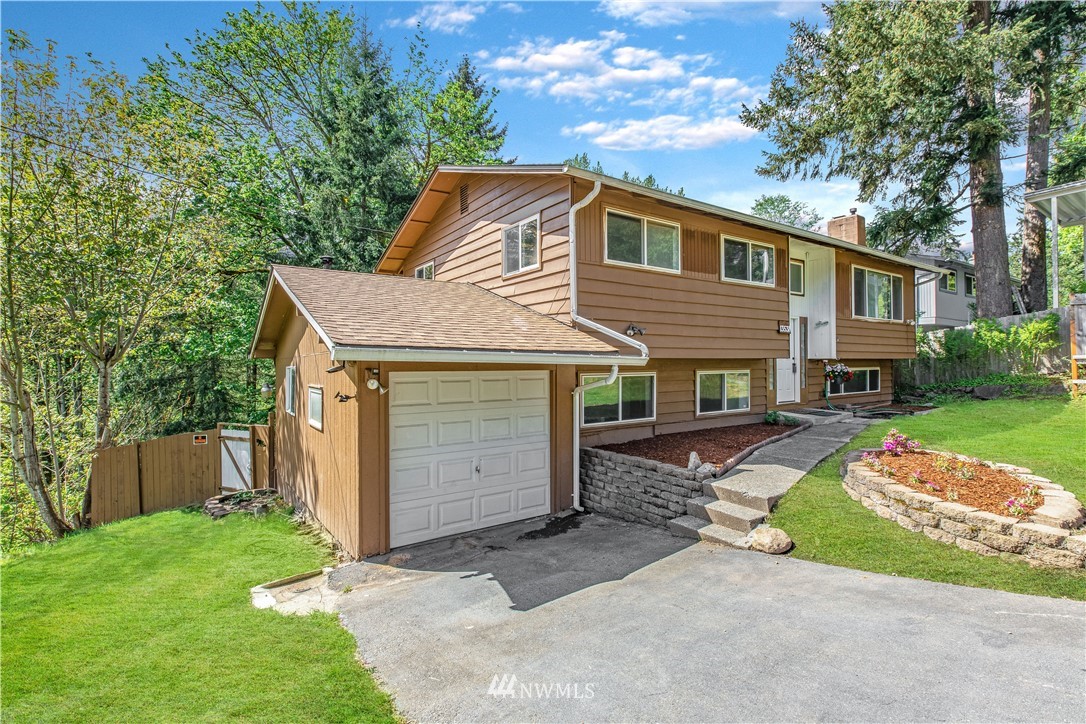 13531 181st Avenue Southeast Renton, WA 98059 - Photo 3 of 26 Gallery Image 3
