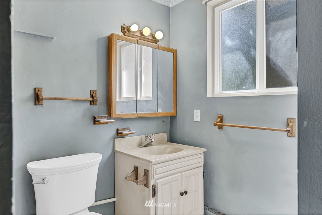 13531 181st Avenue Southeast Renton, WA 98059 - Photo 21 of 26 Gallery Image 21