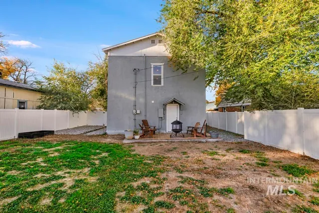 $260,000 | 820 Broadway Avenue North, Buhl, ID 83316