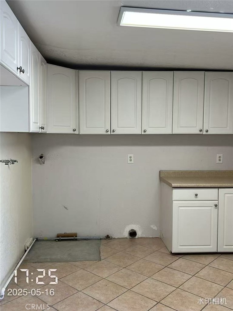 1634 Barston Place Glendora, CA 91740 - Photo 8 of 26 Laundry and Utility Room
