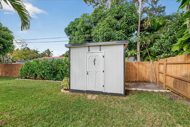 $4,500 | 721 Northwest 36th Street, Oakland Park, FL 33309