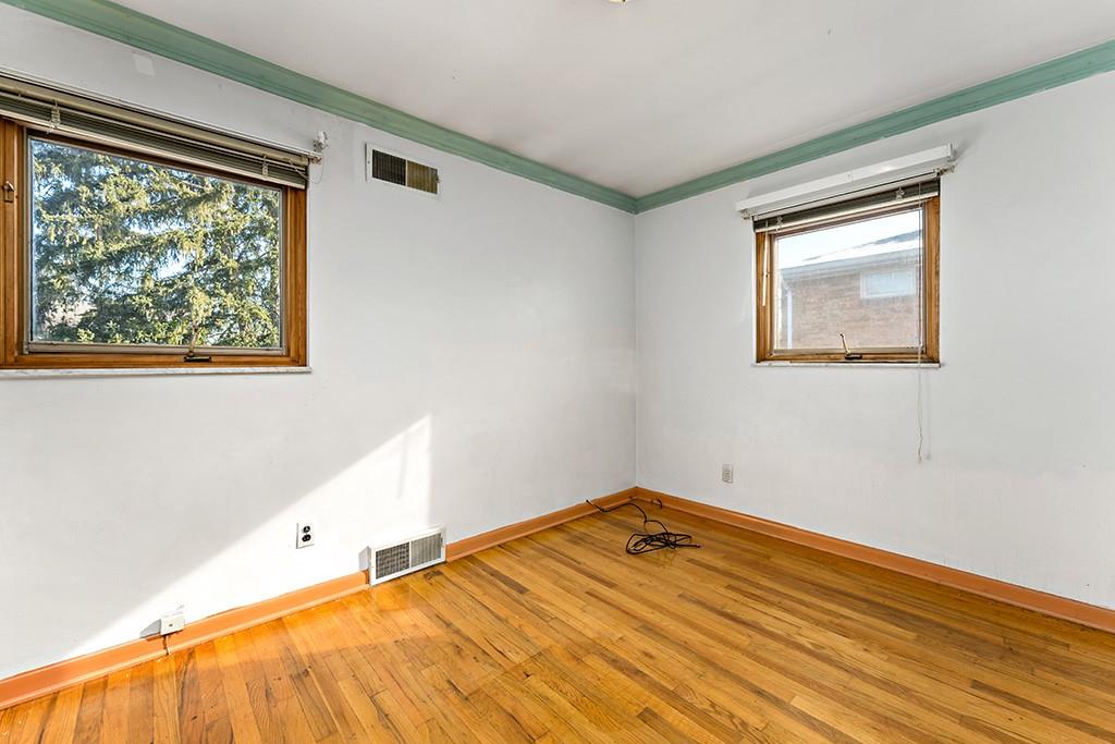 1835 Warriors Road Pittsburgh, PA 15205 - Photo 16 of 39 Gallery Image 16