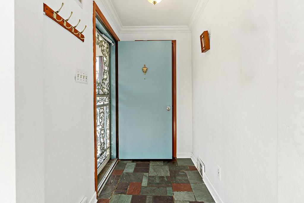 1835 Warriors Road Pittsburgh, PA 15205 - Photo 3 of 39 Gallery Image 3