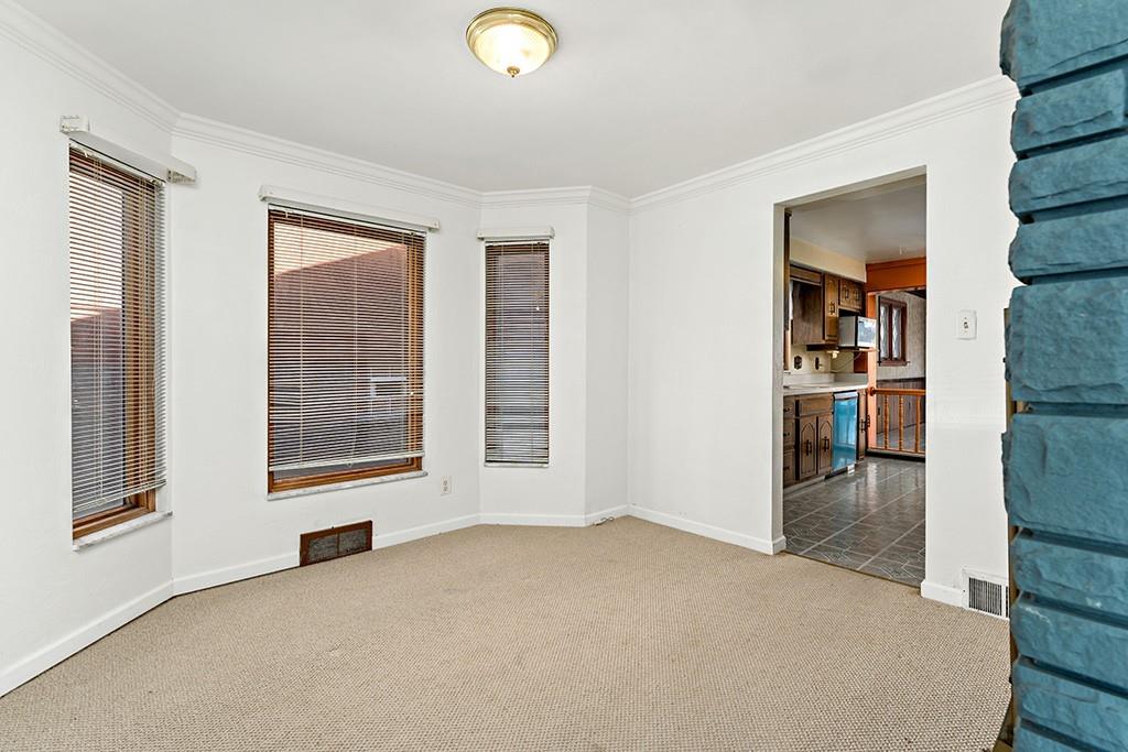 1835 Warriors Road Pittsburgh, PA 15205 - Photo 8 of 39 Gallery Image 8