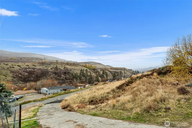 $475,000 | 3570 Pinnacle Place, Wenatchee, WA 98801