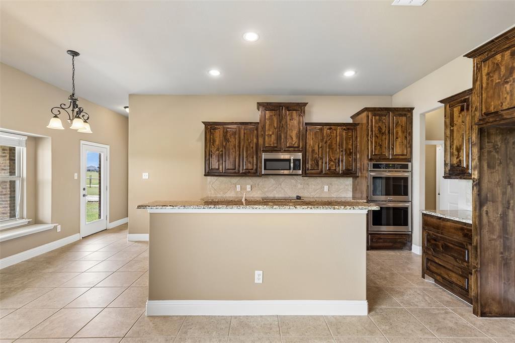 6001 Michael Road Sanger, TX 76266 - Photo 12 of 39
