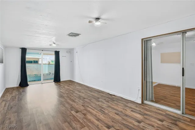 $1,725 | 572 Federal Street, Henderson, NV 89015