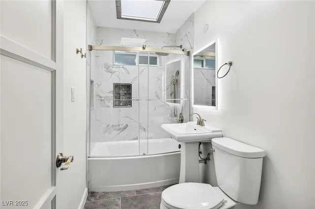 $1,725 | 572 Federal Street, Henderson, NV 89015