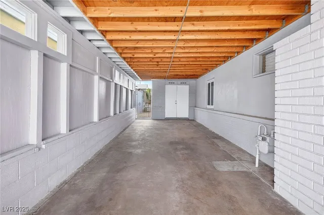 $1,725 | 572 Federal Street, Henderson, NV 89015