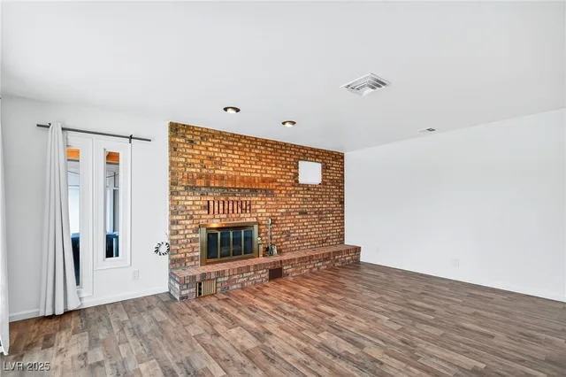 $1,725 | 572 Federal Street, Henderson, NV 89015