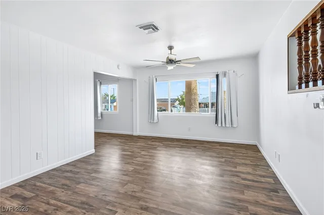 $1,725 | 572 Federal Street, Henderson, NV 89015