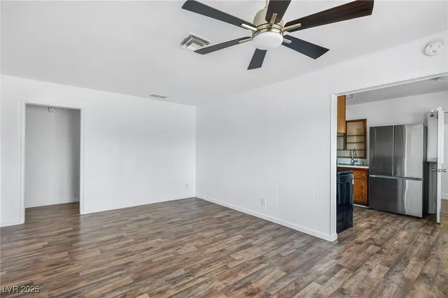 $1,725 | 572 Federal Street, Henderson, NV 89015