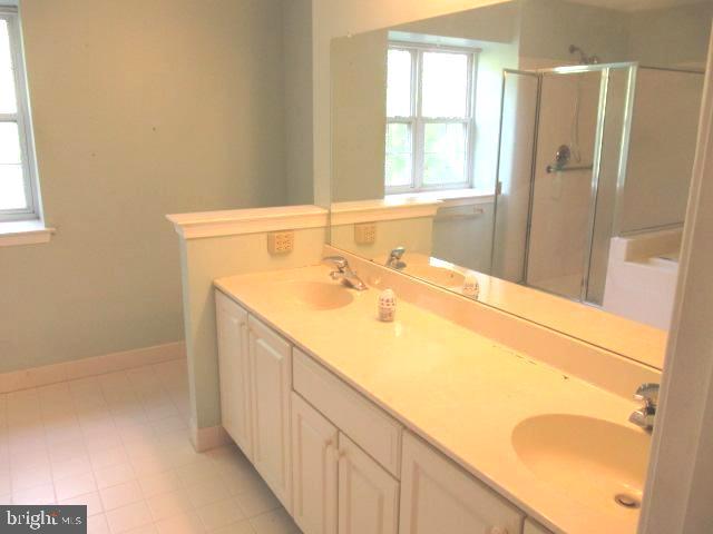 12 Wood View Drive Mount Laurel, NJ 08054 - Photo 12 of 18 Primary bathroom