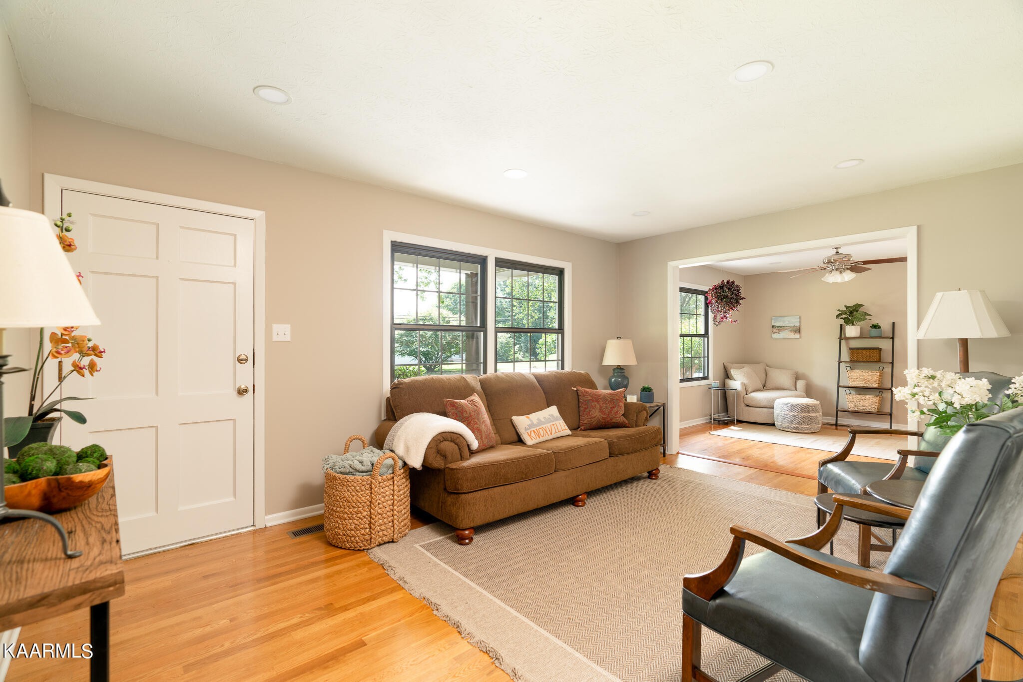 4504 Robindale Road Knoxville, TN 37921 - Photo 6 of 27