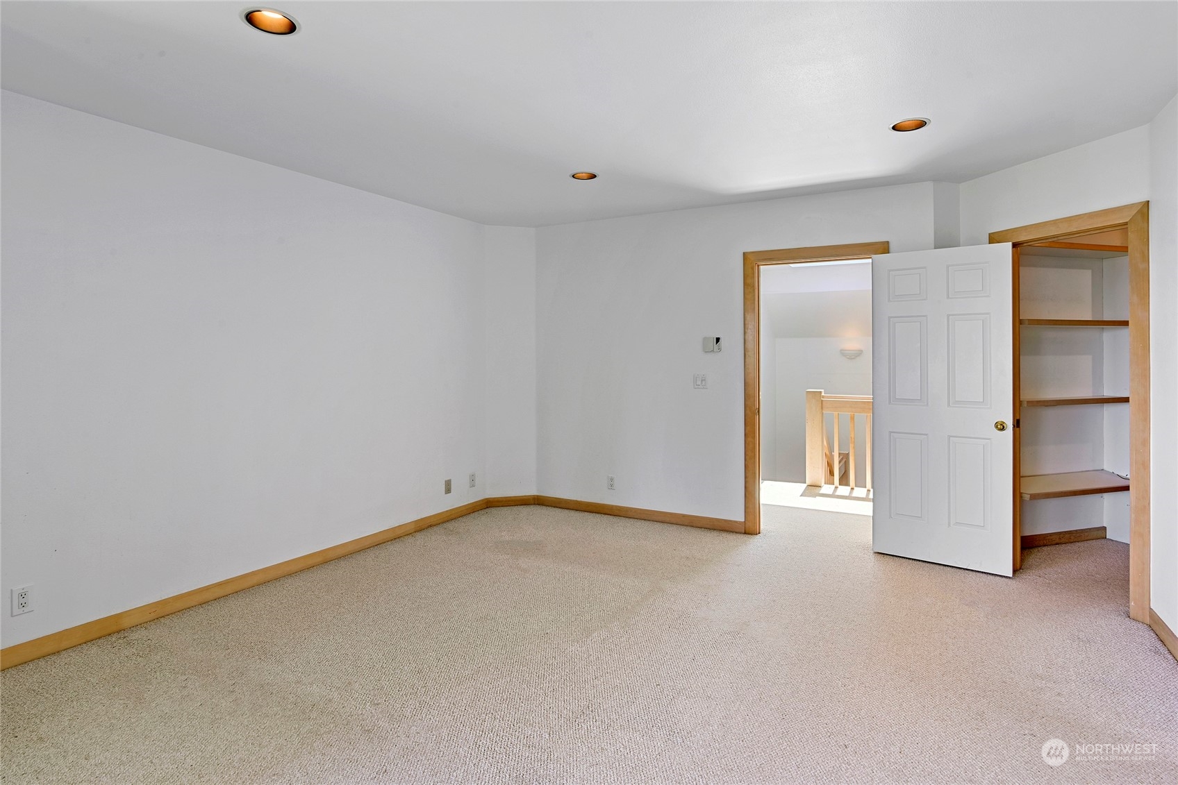 10620 Northeast Valley Road Bainbridge Island, WA 98110 - Photo 26 of 40 Gallery Image 26