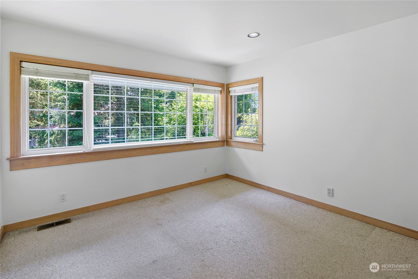 10620 Northeast Valley Road Bainbridge Island, WA 98110 - Photo 33 of 40 Gallery Image 33