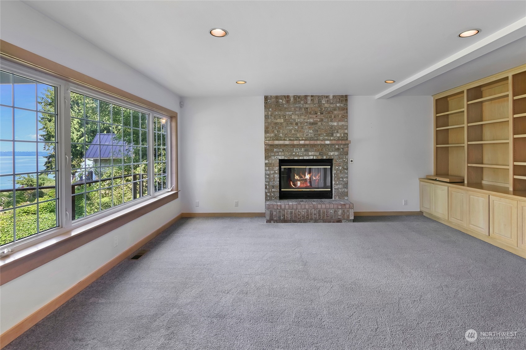 10620 Northeast Valley Road Bainbridge Island, WA 98110 - Photo 8 of 40 Gallery Image 8