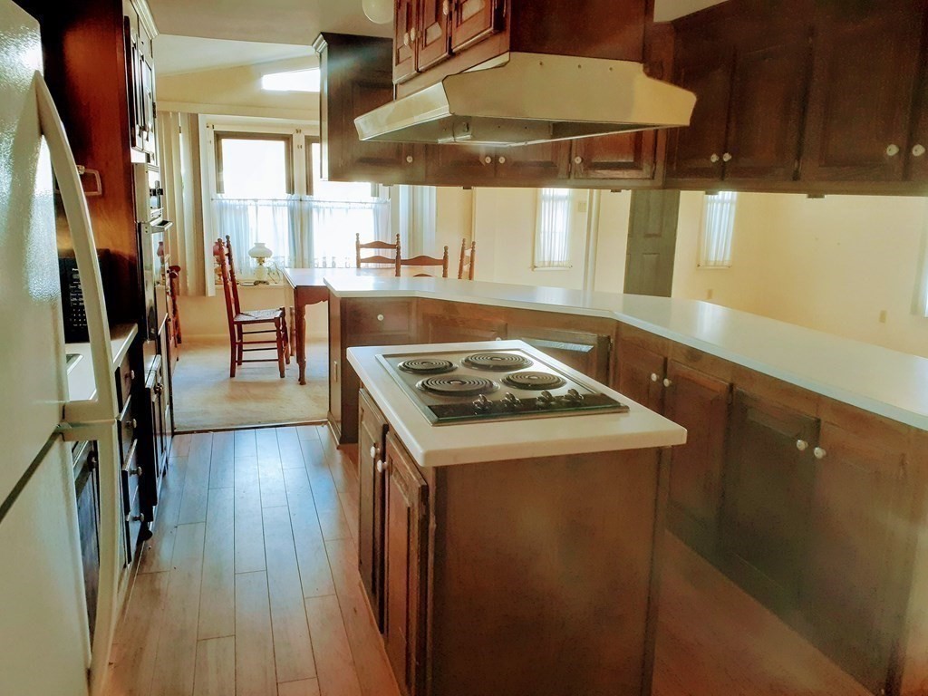12 Queens Road Attleboro, MA 02703 - Photo 12 of 33 Gallery Image 12