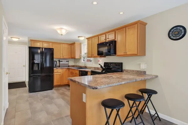 $549,000 | 16 Captain's Way, Buxton, ME 04093