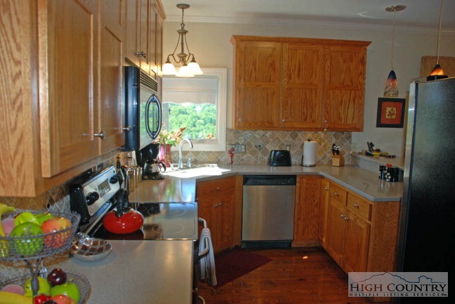 183 Alumni Drive Boone, NC 28607 - Photo 12 of 13 Gallery Image 12