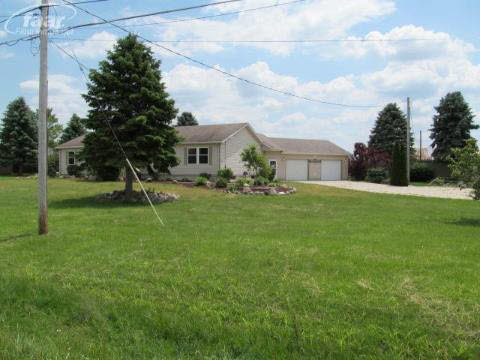 10329 Coldwater Road Flushing, MI 48433 - Photo 2 of 37 20185811-1.JPG
