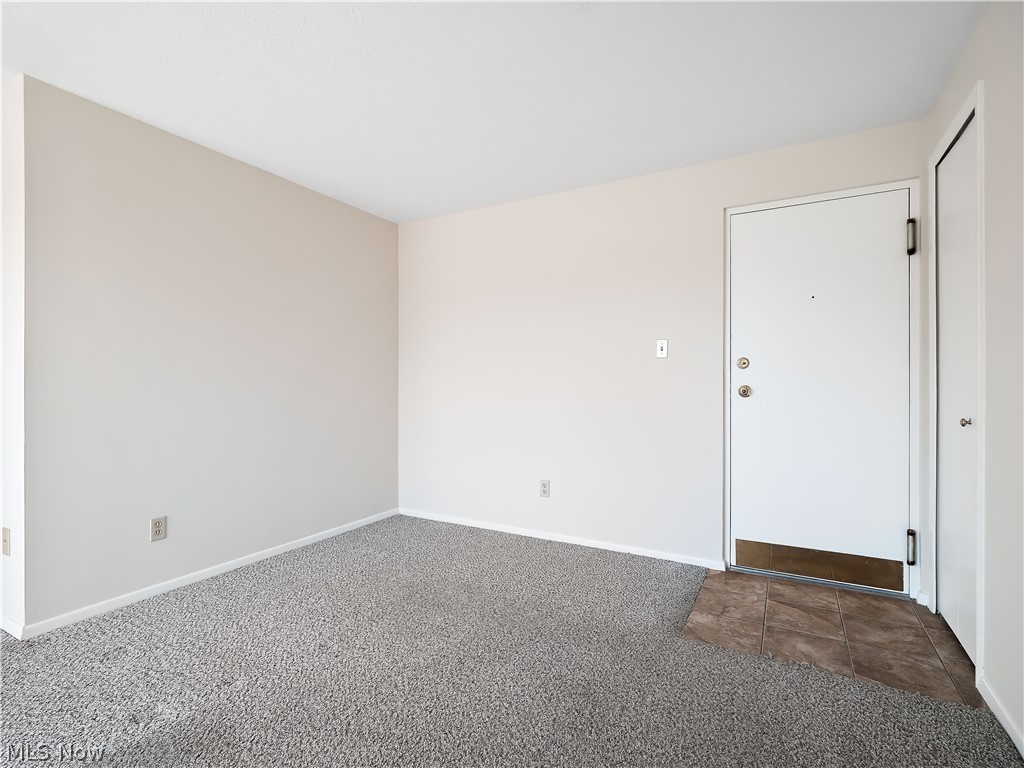 1480 Warren Road, Unit 302 Lakewood, OH 44107 - Photo 11 of 32
