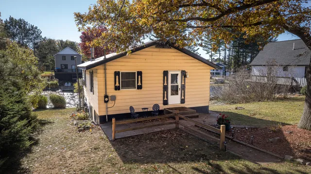 $469,500 | 1913 White Birch Court, Mears, MI 49436