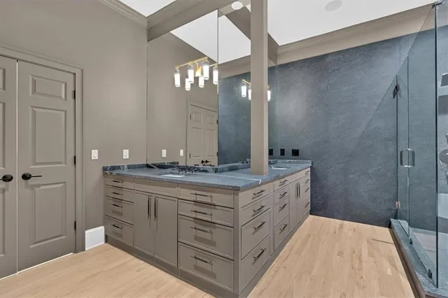 $1,995,000 | 400 Old Ivy Road Northeast, Atlanta, GA 30342