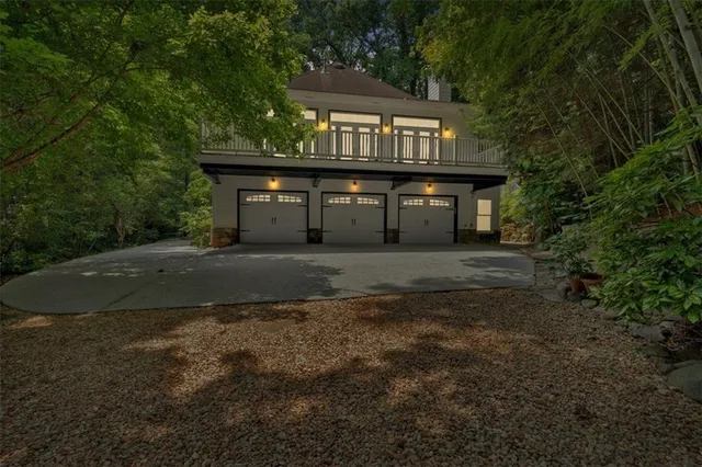 $1,995,000 | 400 Old Ivy Road Northeast, Atlanta, GA 30342