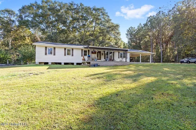 $175,000 | 55 Rayburn Pierce Road, Richton, MS 39476