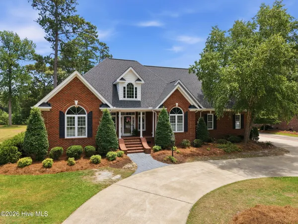 $725,000 | 201 Foxcroft Lane, Winterville, NC 28590